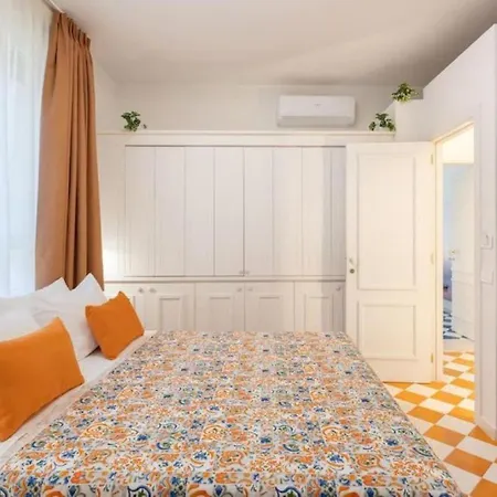 Sorrentovibes - Exclusive New In Center For Families Sorrento
