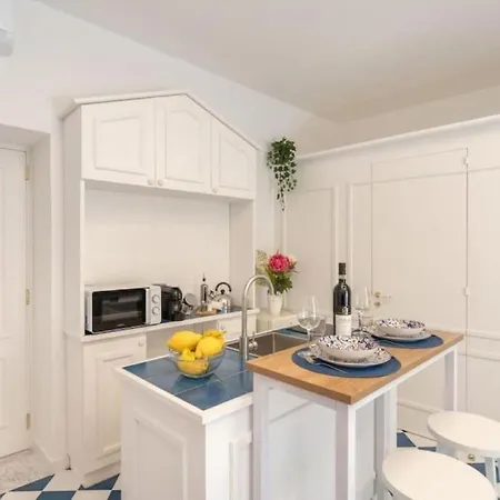 Sorrentovibes - Exclusive New In Center For Families Sorrento