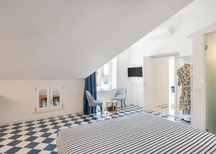 Sorrentovibes - Exclusive New In Center For Families Sorrento